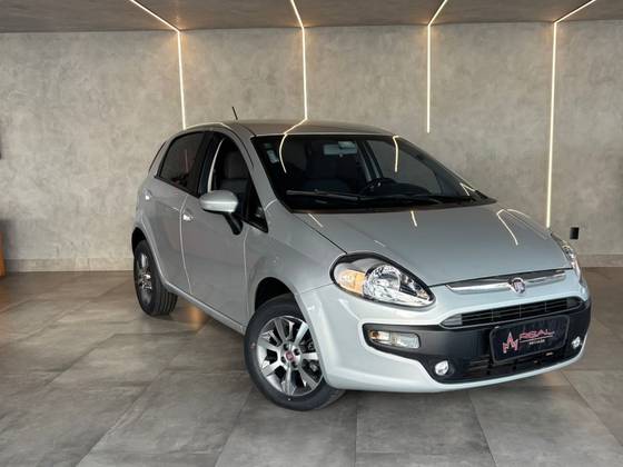 FIAT PUNTO 1.4 ATTRACTIVE ITALIA 8V FLEX 4P MANUAL FIAT PUNTO 1.4 ATTRACTIVE ITALIA 8V FLEX 4P MANUAL